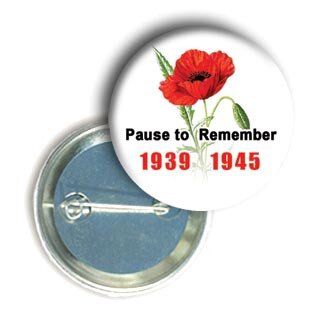 Значок на день пам'яті 8-9 травня з маком "Pause to Remember"